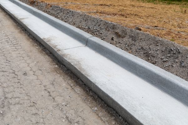 Cost of Concrete Curbing Repair in Prattville